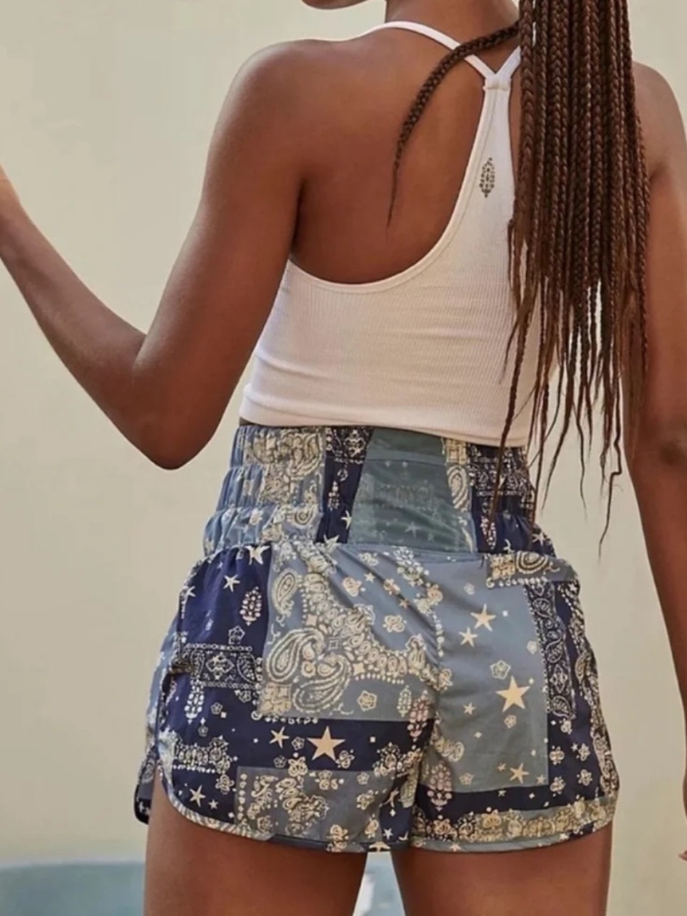 FREE PEOPLE MOVEMENT FP THE WAY HOME
BANDANA PRINT BLUE SMALL LIKE NEW!